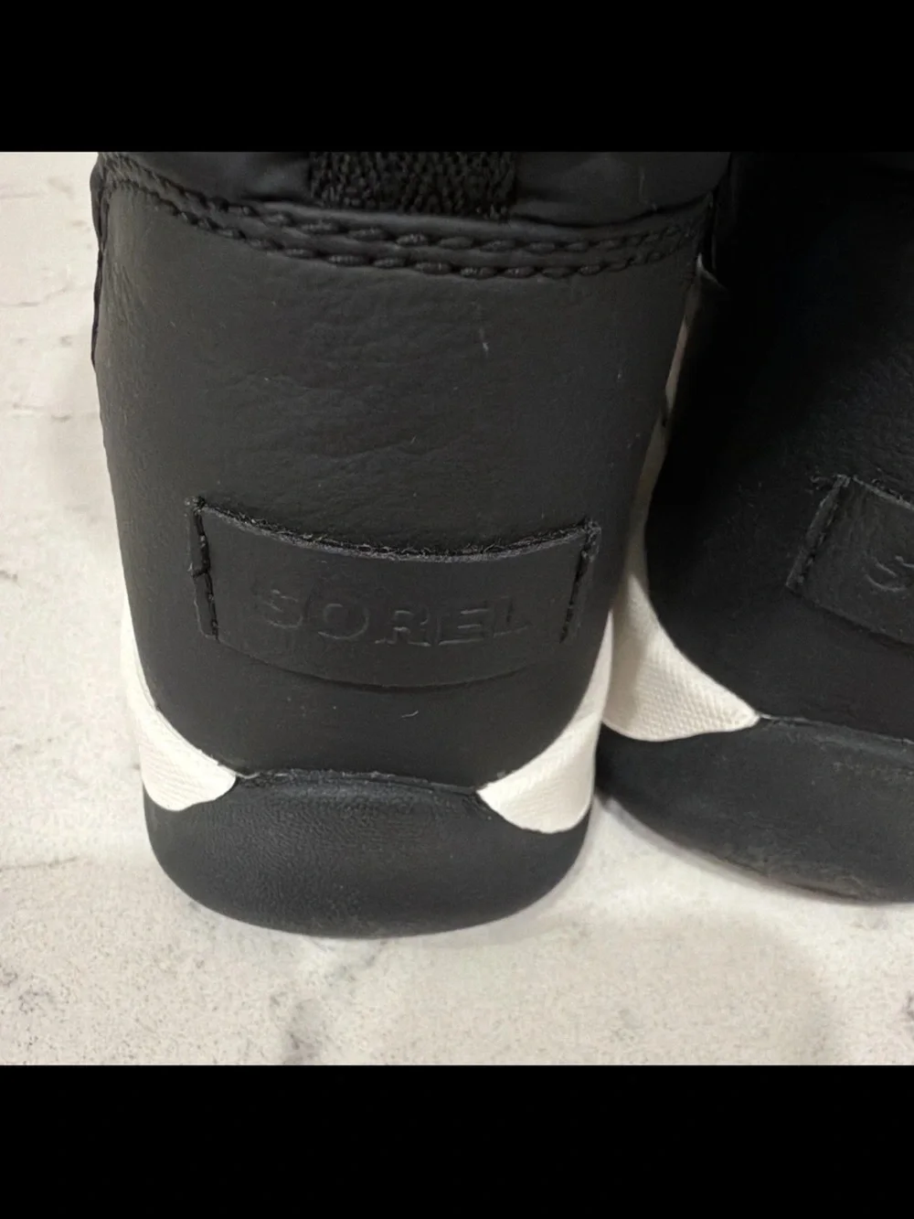 Sorel stylish black